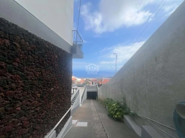 Moradia T5 para Venda em Monte