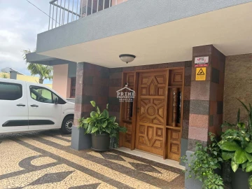 Moradia T5 para Venda em Monte
