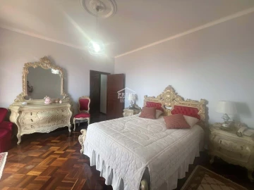 Moradia T5 para Venda em Monte