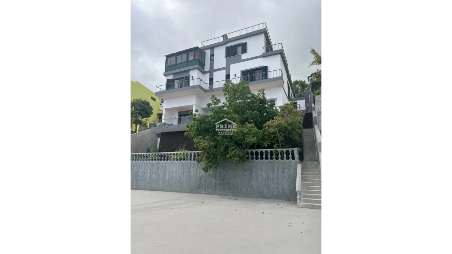 Moradia T5 para Venda em Monte Foto 1