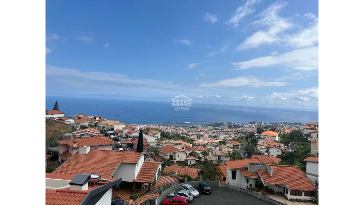 Moradia T5 para Venda em Monte Foto 2