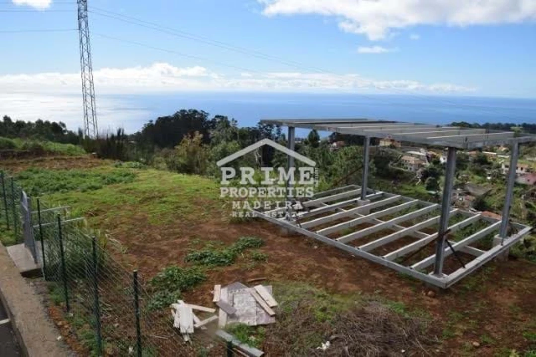 Terreno para Venda em Camacha Foto 3