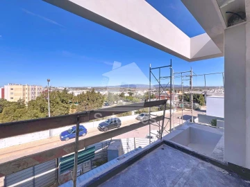 Moradia T4 para Venda em Estômbar e Parchal