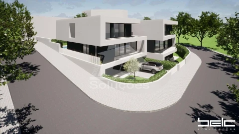 Moradia T4 para Venda em Estômbar e Parchal