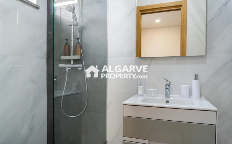 Apartamento T2 para Venda em Albufeira e Olhos de Água Foto 18