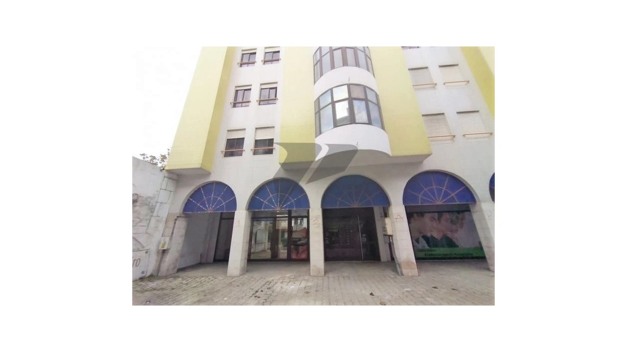 Negócio para Venda em Alto do Seixalinho, Santo André e Verderena Foto 2