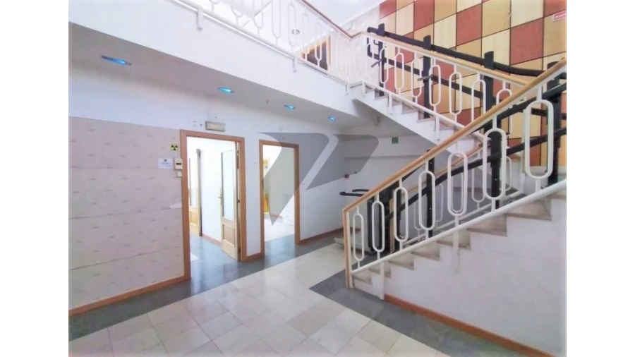 Negócio para Venda em Alto do Seixalinho, Santo André e Verderena Foto 17