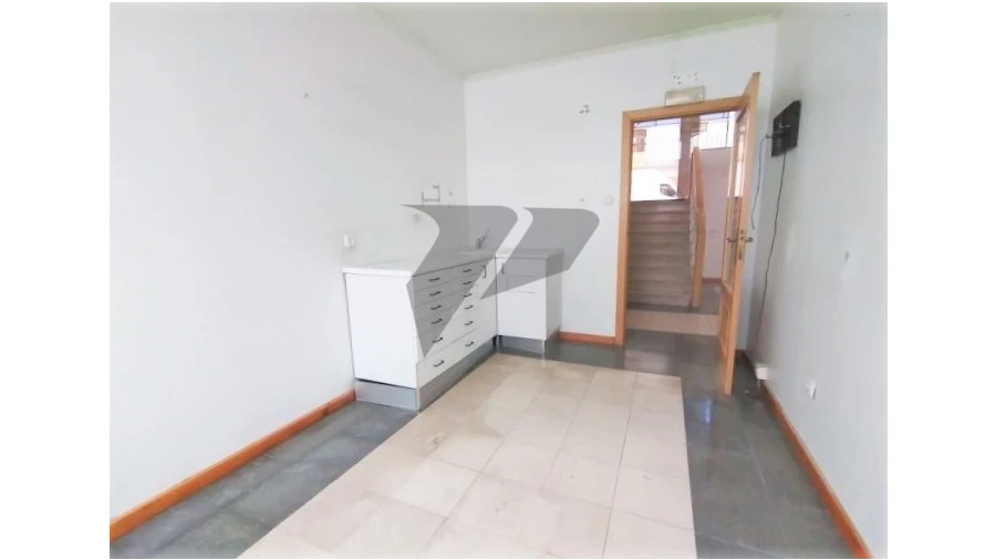 Negócio para Venda em Alto do Seixalinho, Santo André e Verderena Foto 21