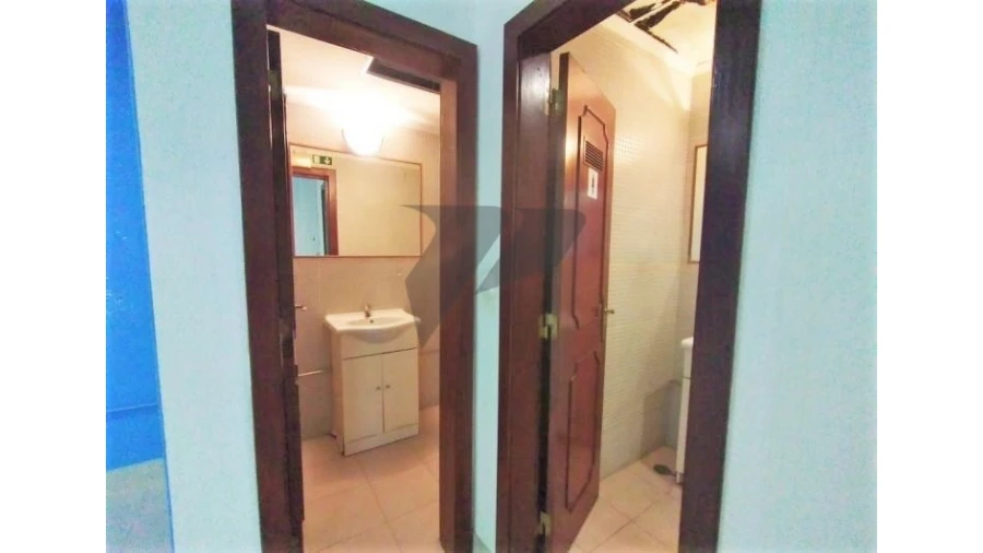 Negócio para Venda em Alto do Seixalinho, Santo André e Verderena Foto 29