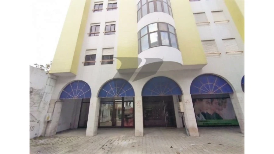 Negócio para Venda em Alto do Seixalinho, Santo André e Verderena Foto 2