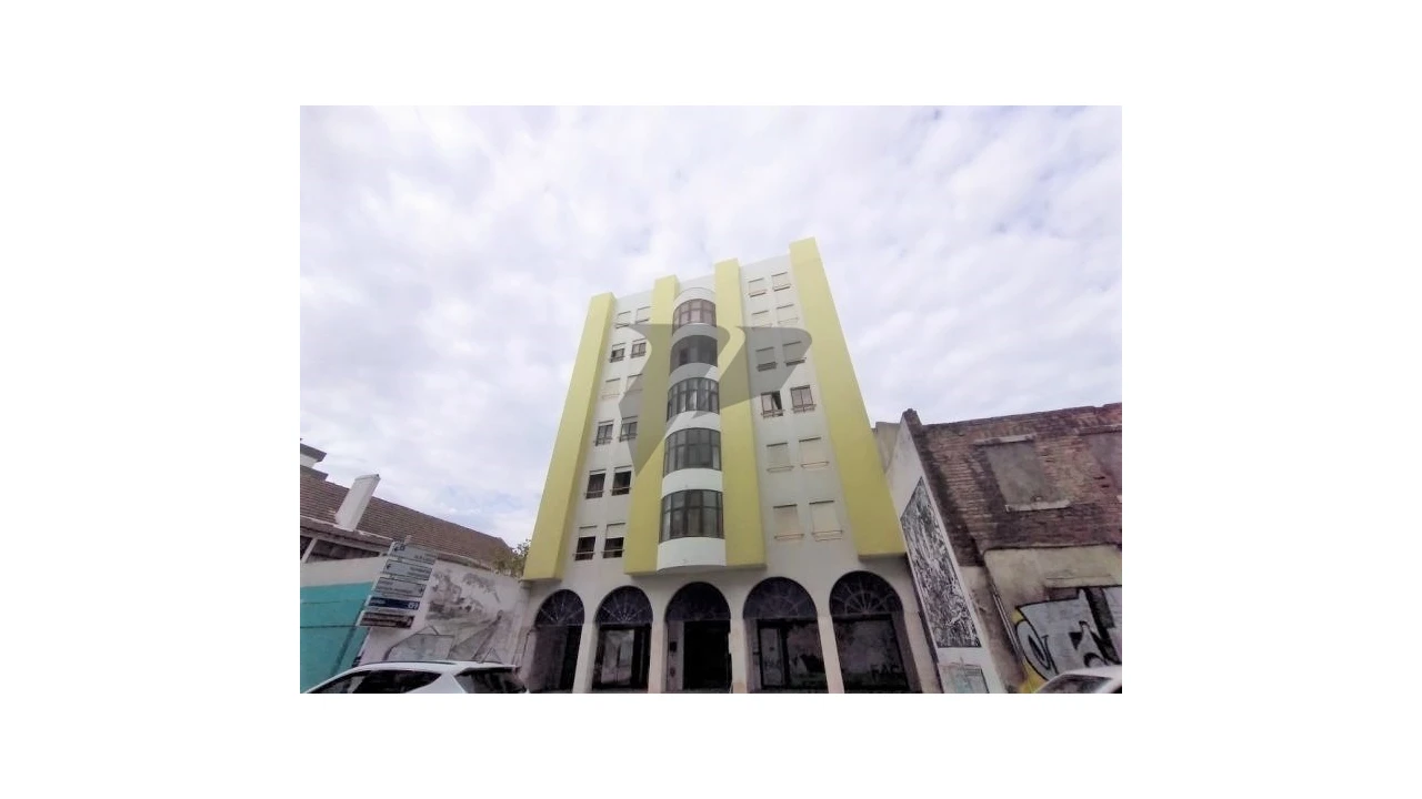 Negócio para Venda em Alto do Seixalinho, Santo André e Verderena Foto 1