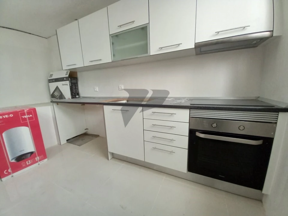 Moradia T6 para Venda em Carcavelos e Parede Foto 54