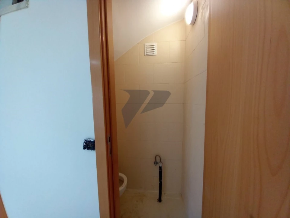 Moradia T6 para Venda em Carcavelos e Parede Foto 10