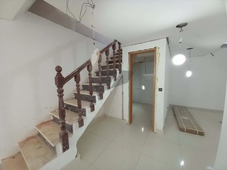 Moradia T6 para Venda em Carcavelos e Parede Foto 42