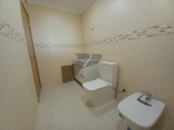 Moradia T6 para Venda em Carcavelos e Parede Foto 24