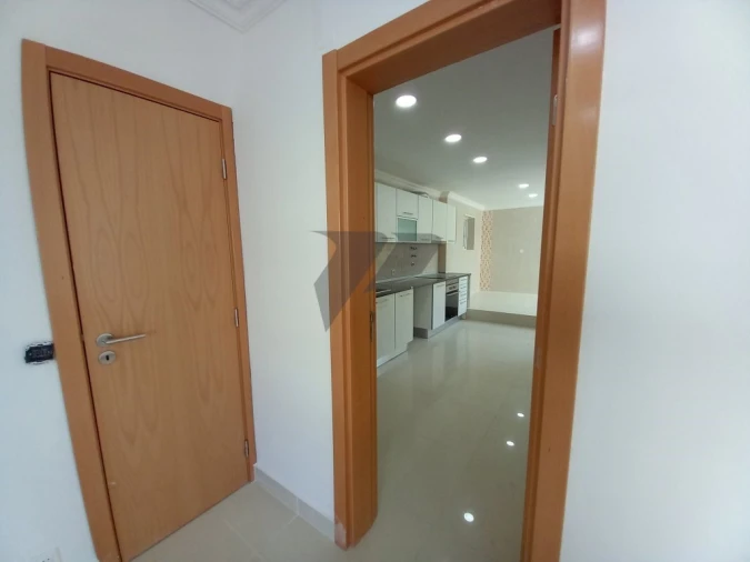 Moradia T6 para Venda em Carcavelos e Parede Foto 2