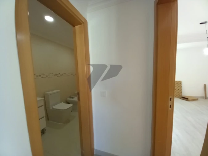 Moradia T6 para Venda em Carcavelos e Parede Foto 22