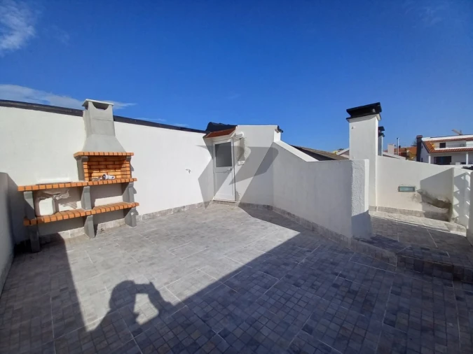 Moradia T6 para Venda em Carcavelos e Parede Foto 29