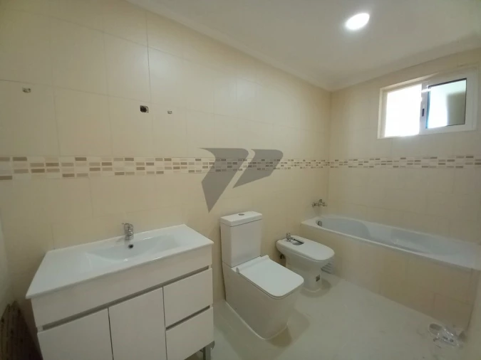 Moradia T6 para Venda em Carcavelos e Parede Foto 23