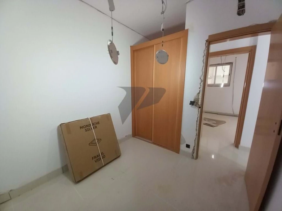 Moradia T6 para Venda em Carcavelos e Parede Foto 47