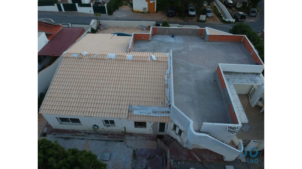 Moradia T4 para Venda em Quarteira Foto 7