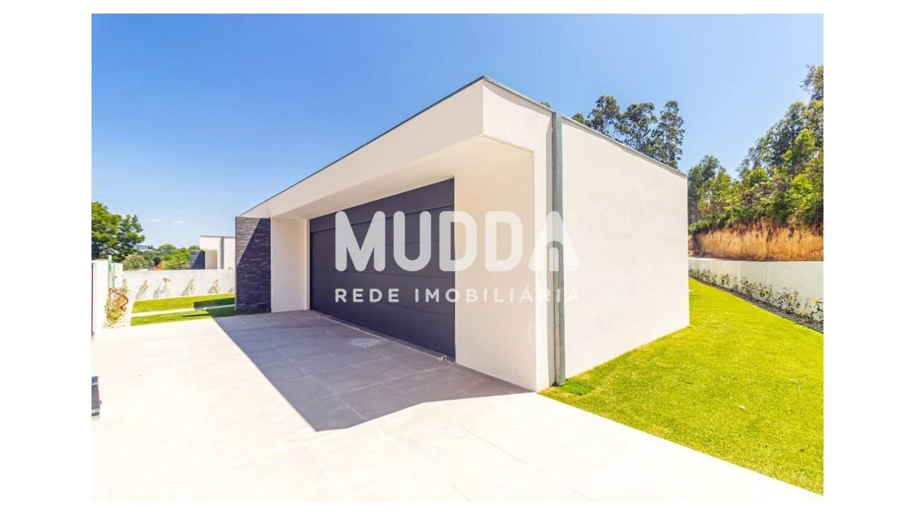 Moradia T4 para Venda em Rio Meão Foto 9