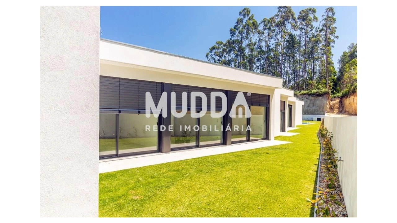 Moradia T4 para Venda em Rio Meão Foto 5