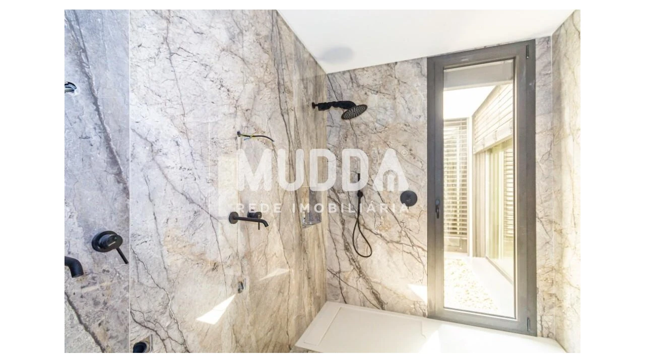 Moradia T4 para Venda em Rio Meão Foto 26