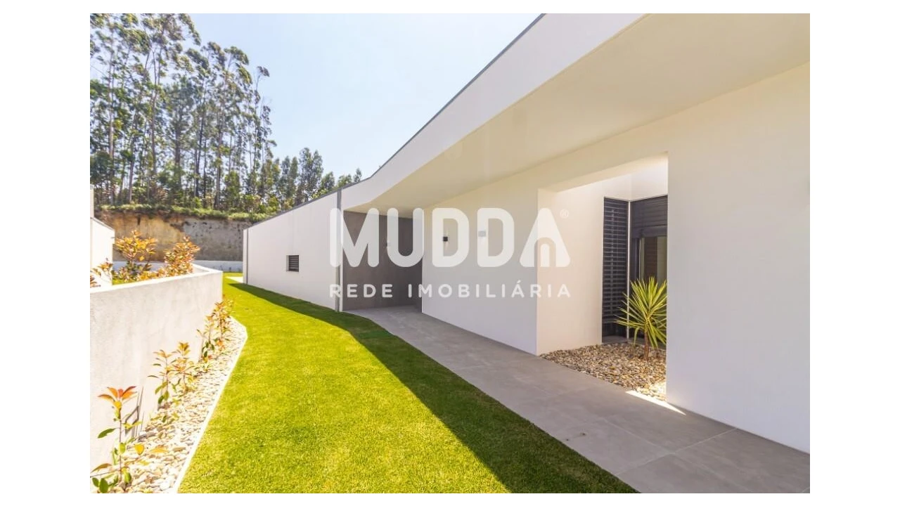 Moradia T4 para Venda em Rio Meão Foto 3