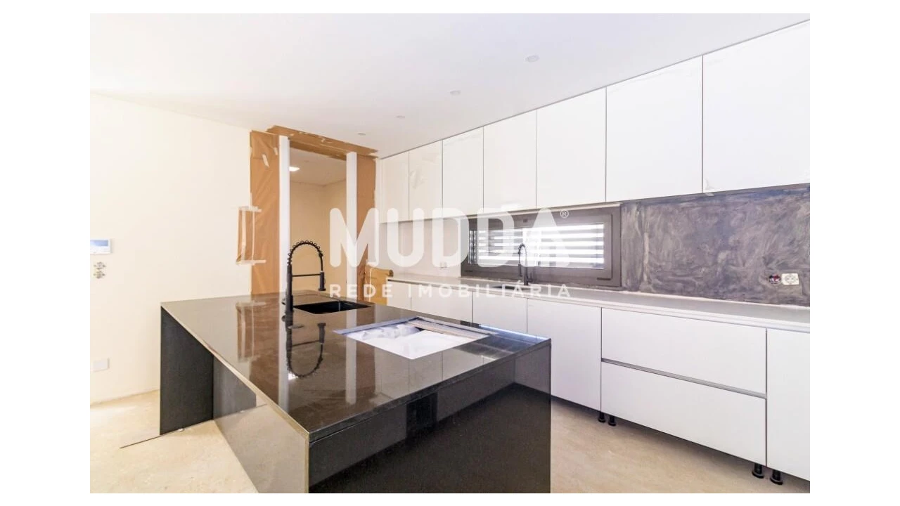 Moradia T4 para Venda em Rio Meão Foto 13