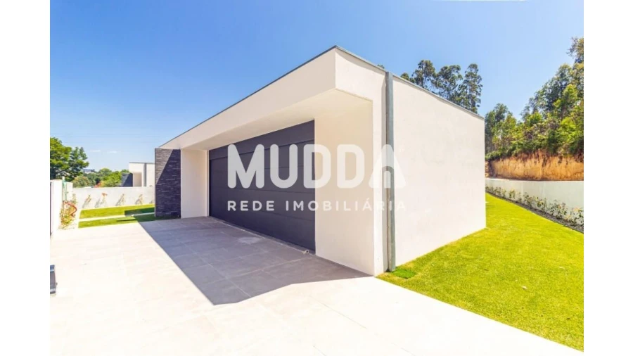 Moradia T4 para Venda em Rio Meão Foto 9