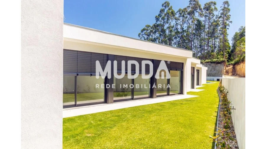 Moradia T4 para Venda em Rio Meão Foto 5