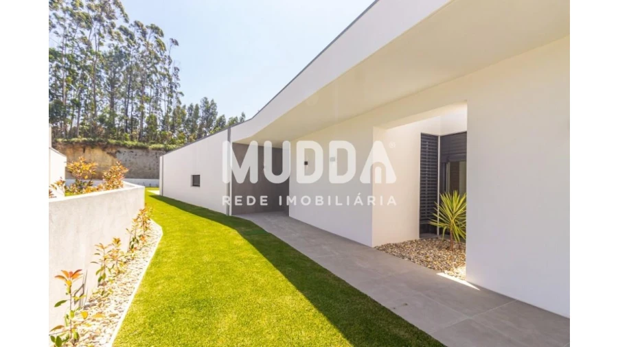 Moradia T4 para Venda em Rio Meão Foto 3