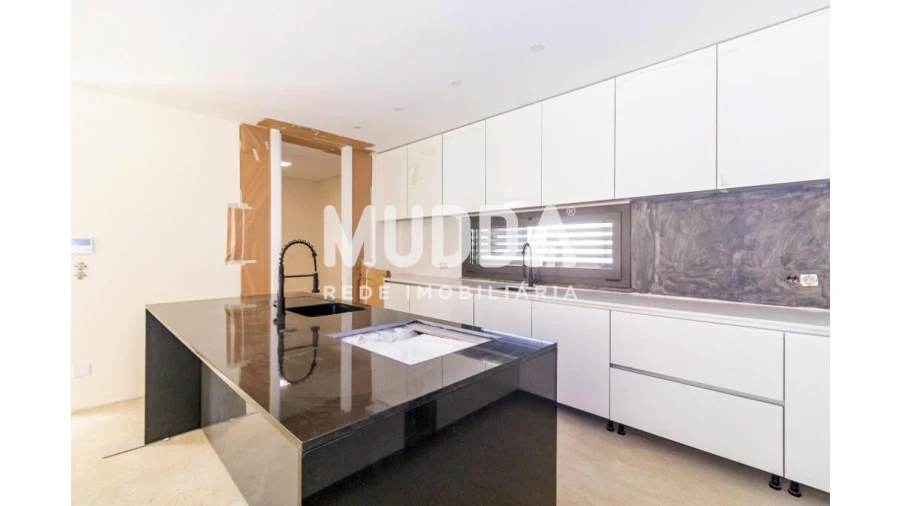 Moradia T4 para Venda em Rio Meão Foto 13