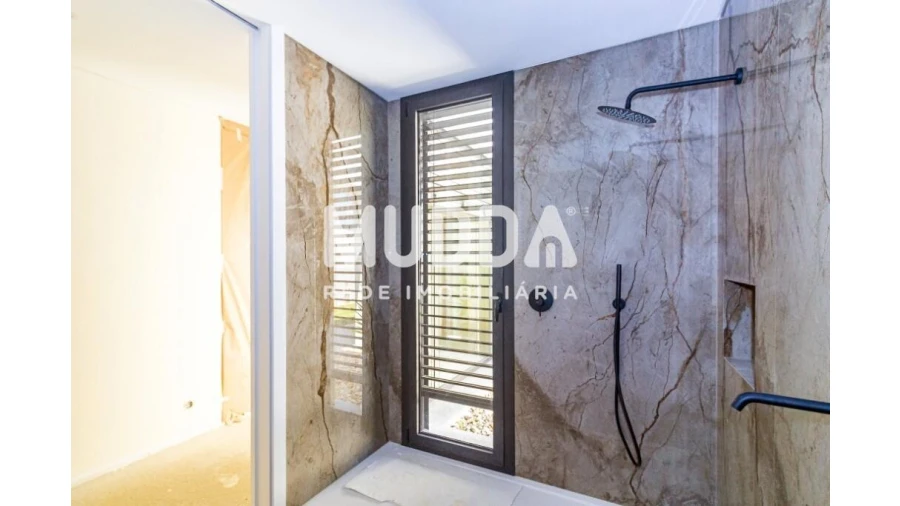 Moradia T4 para Venda em Rio Meão Foto 28