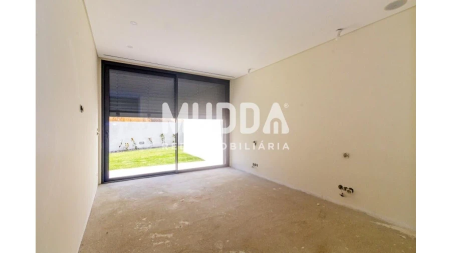 Moradia T4 para Venda em Rio Meão Foto 22