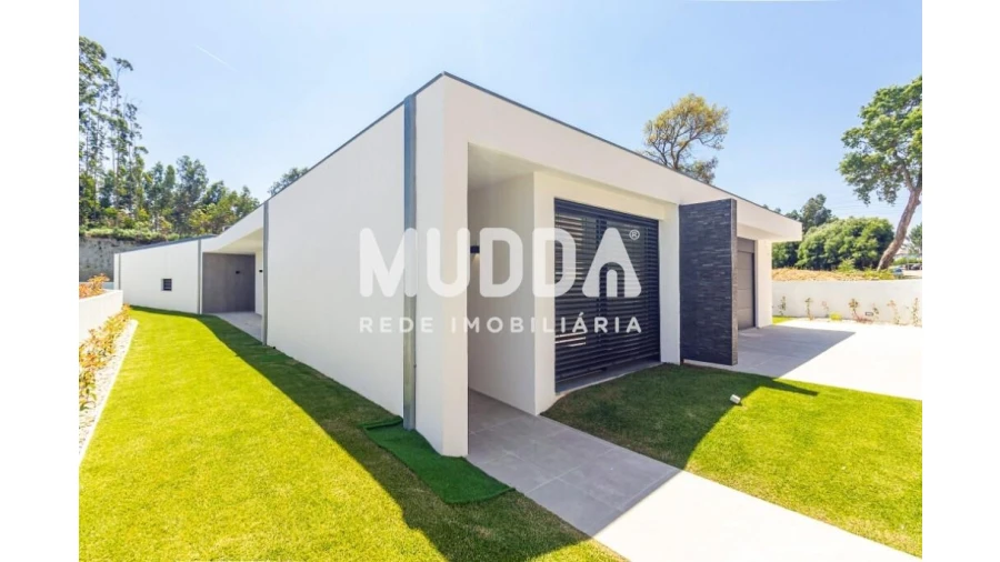 Moradia T4 para Venda em Rio Meão Foto 1