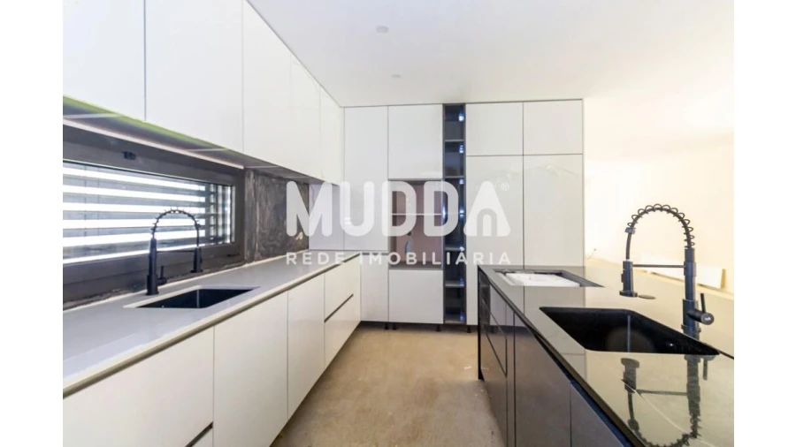 Moradia T4 para Venda em Rio Meão Foto 12