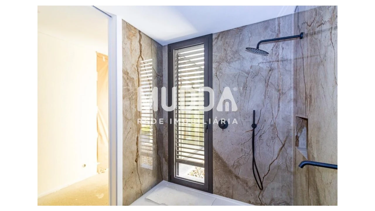 Moradia T4 para Venda em Rio Meão Foto 28