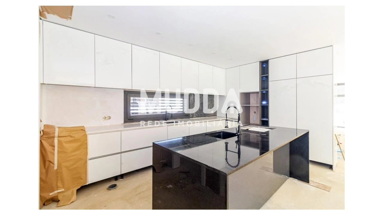 Moradia T4 para Venda em Rio Meão Foto 15