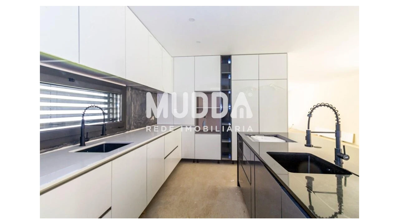 Moradia T4 para Venda em Rio Meão Foto 12