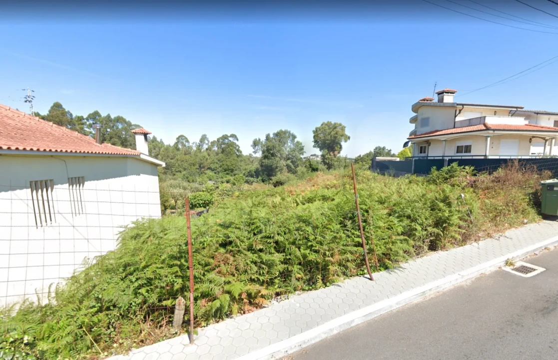 Terreno para Venda em Sandim, Olival, Lever e Crestuma Foto 1