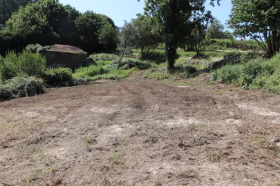 Terreno para Venda em Lustosa e Barrosas (Santo Estêvão)