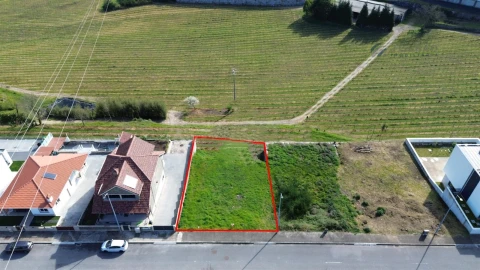 Terreno para Venda em Paredes