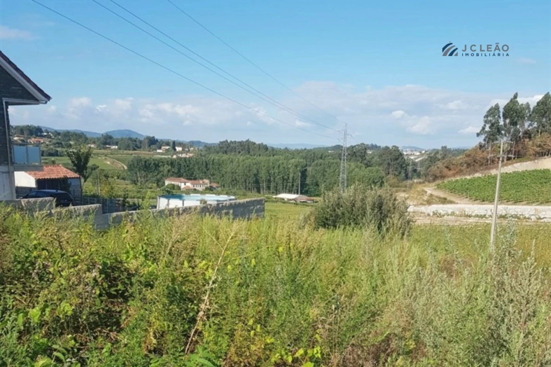 Terreno para Venda em Paredes Foto 2