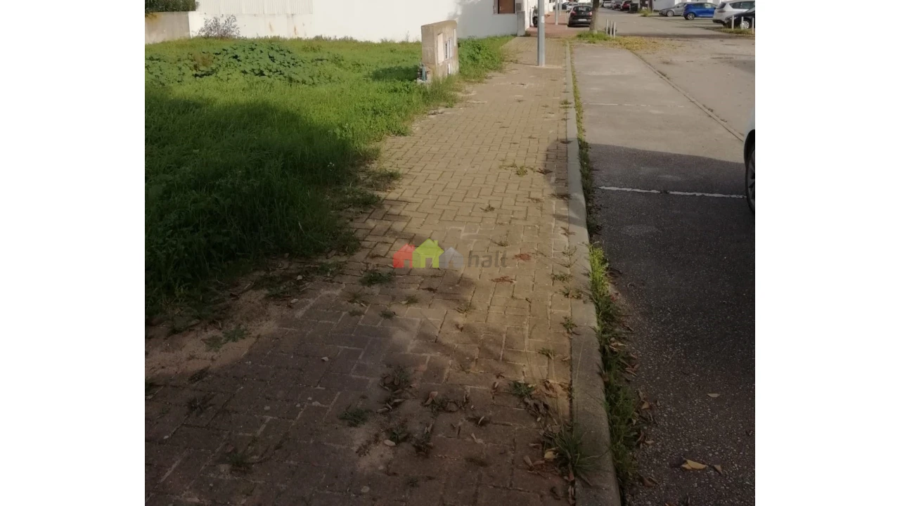 Terreno para Venda em Alhos Vedros Foto 13