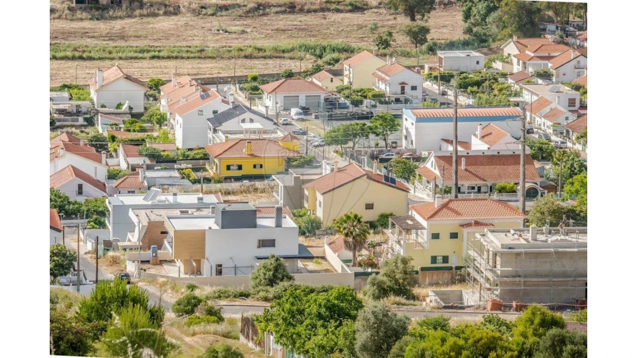 Terreno para Venda em Vialonga Foto 2