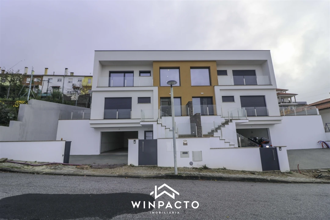 Moradia T4 para Venda em Seia, São Romão e Lapa dos Dinheiros Foto 55