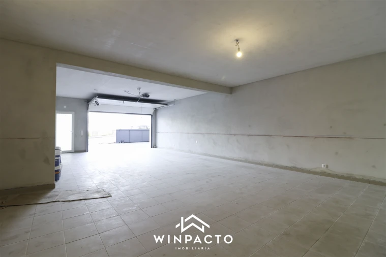 Moradia T4 para Venda em Seia, São Romão e Lapa dos Dinheiros Foto 48