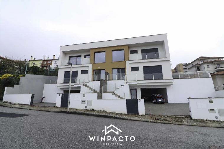 Moradia T4 para Venda em Seia, São Romão e Lapa dos Dinheiros Foto 60